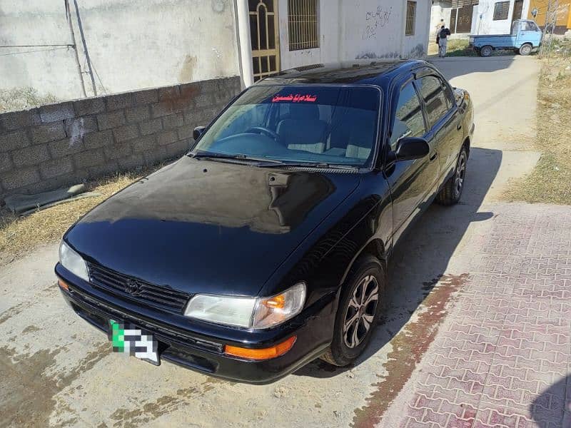 Toyota Corolla XE 2000 1