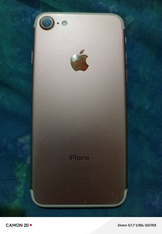 iPhone 7 128gb PTA urgent salle 1