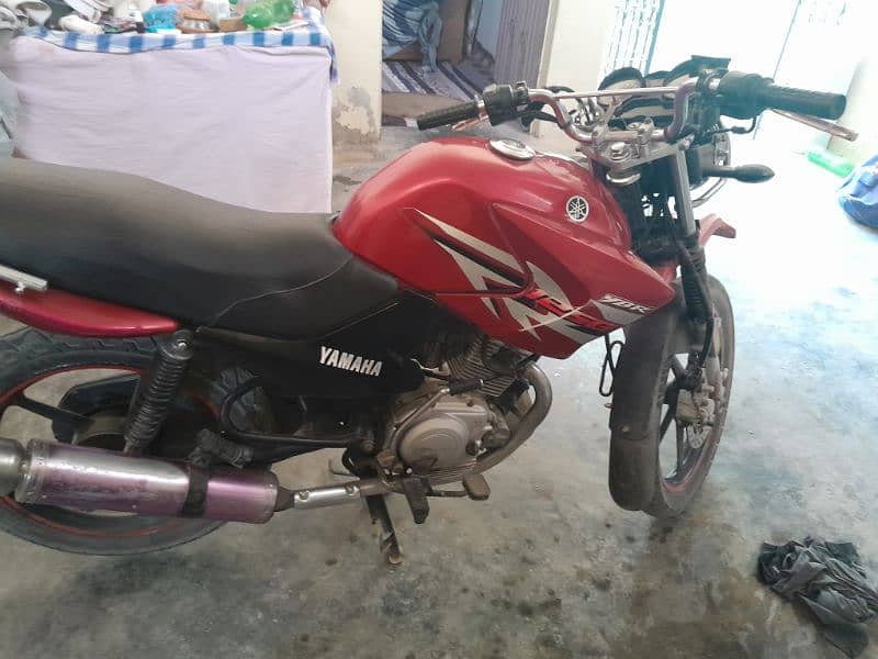 Yamaha ybr 125g all ok engine sealed only 7000km used just buy n ride 2