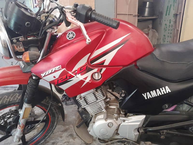 Yamaha ybr 125g all ok engine sealed only 7000km used just buy n ride 5