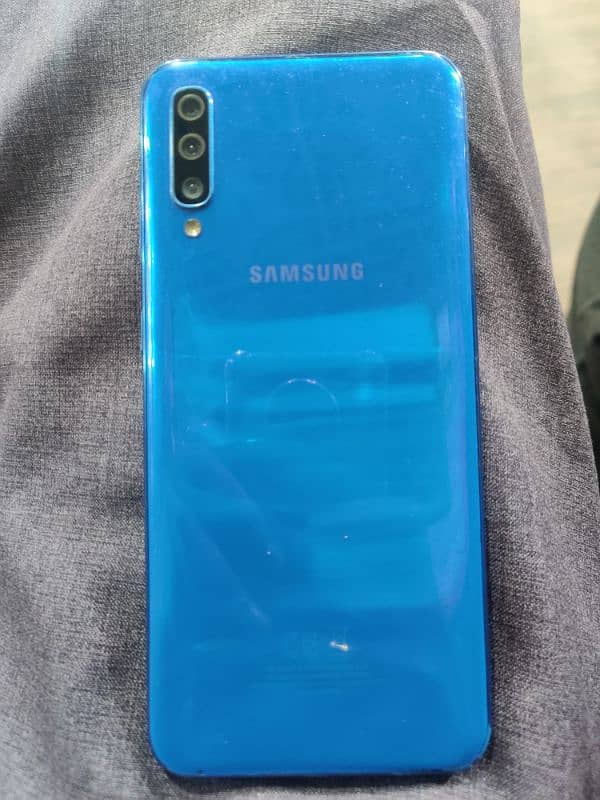 Samsung A50 6gb 128gb 3