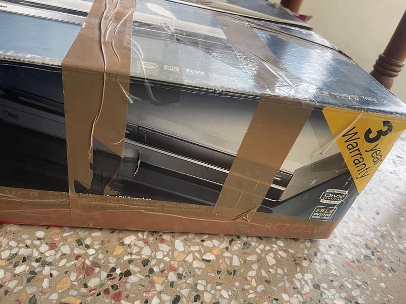 LG DVD recorder and VCR 2