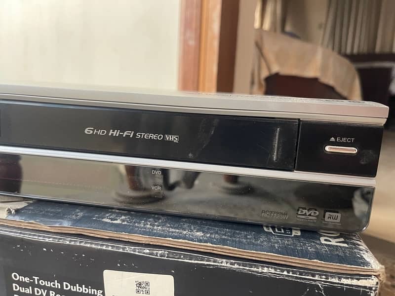 LG DVD recorder and VCR 9