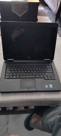 Dell Latitude core i 5 4th generation