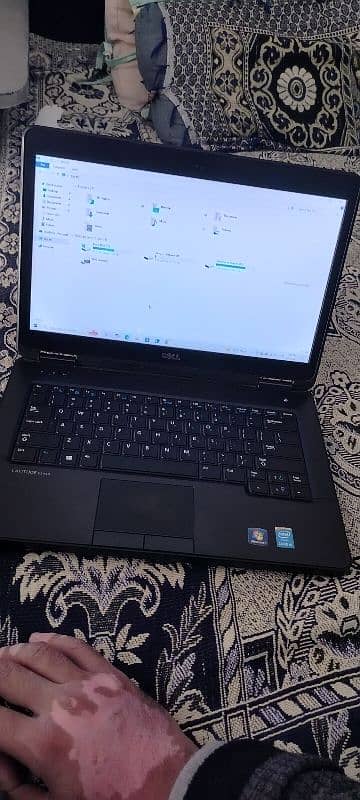 Dell Latitude core i 5 4th generation 3