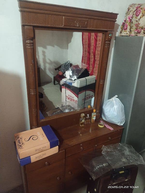 Dressing table 1