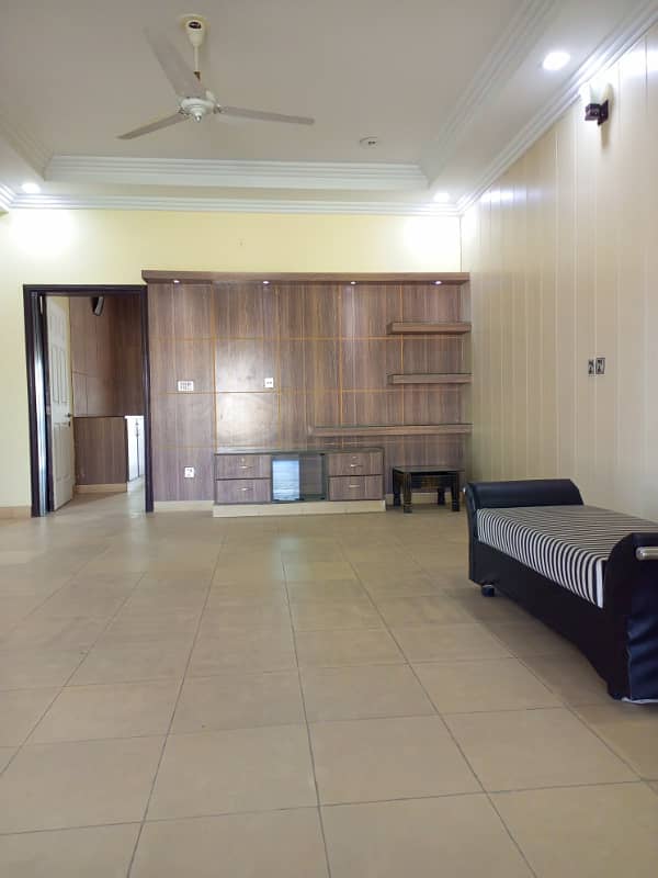 Non furnished 1kanal upper portion for Rent in bahria town phase 1 29