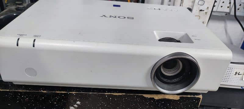 Sony VPL-EX295 Projector XGA Conference Room Projector 1