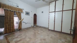 1 Kanal Upper Portion 4. bed Ideal Location of Shadman Available for Rent Silent office