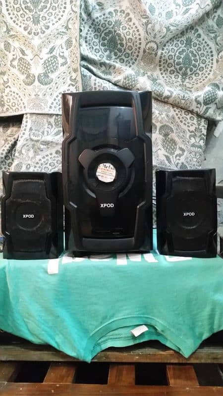 Bluetooth speaker for sale 1