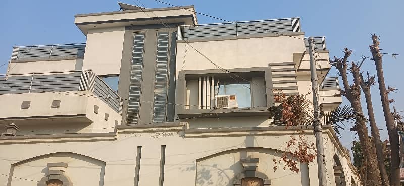 13 Marla Bangla House Available For sale University Town 0