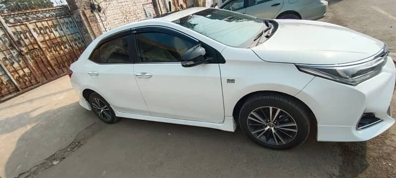 Toyota Altis Grande 2023 Mileage just 5700 3