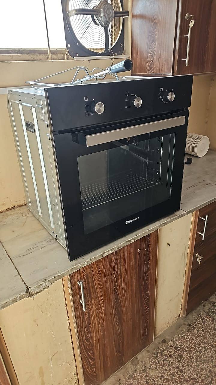 Dawlance Built in Oven DBG 21810 B Black ( Just 4 Days Use ) 0