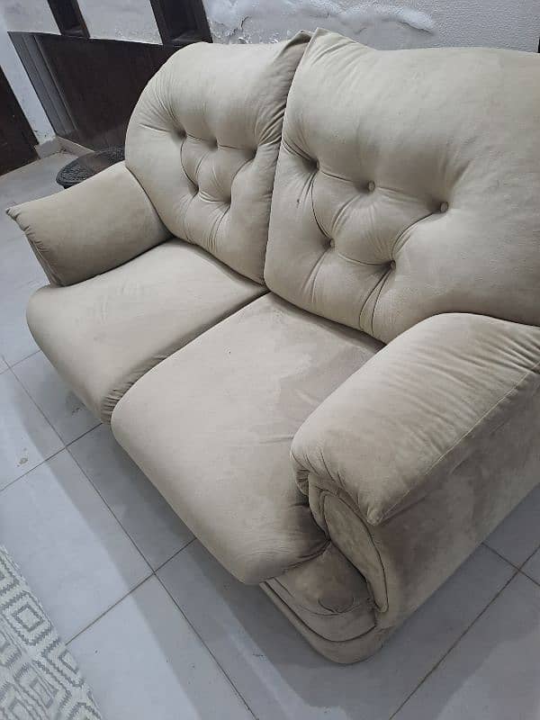 4 seater sofa set pair with two brand new chairs 4