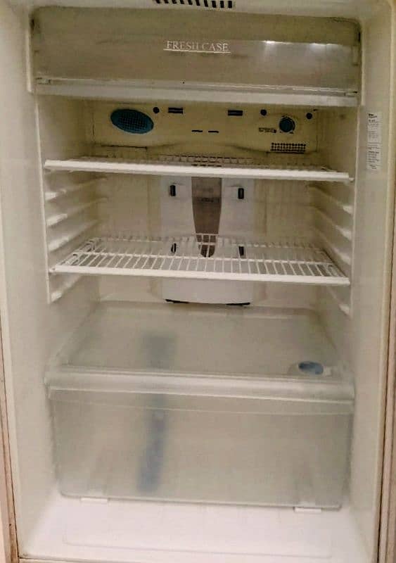 Dawlance Refrigerator 3