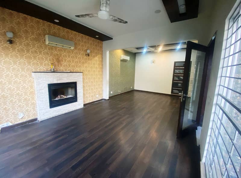 Upper Portion Lock 14 Marla Lower Portion Luxury Likely New Beautiful Independent Lower Portion Available For Rent In DHA Phase 5 D Block Lahore Cantt 3