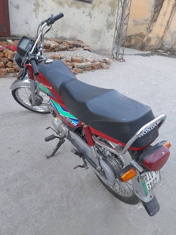 Honda cd70 4