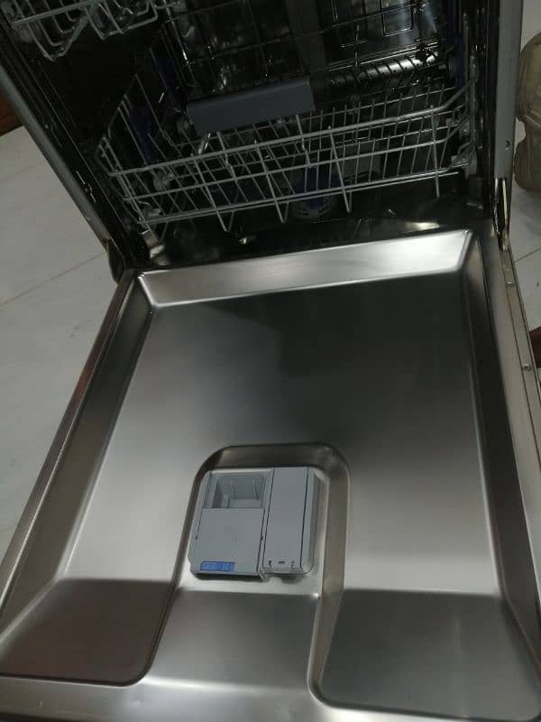 Dawlance DDW 1480 inverter Dishwasher 3