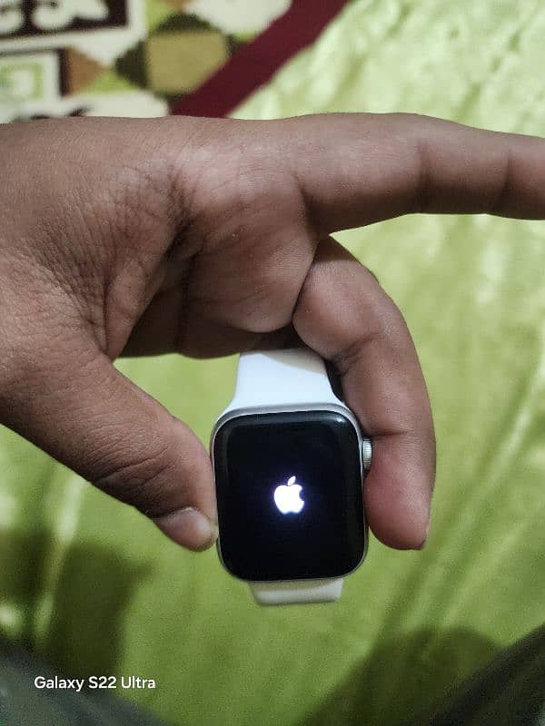 Apple watch se 2 1