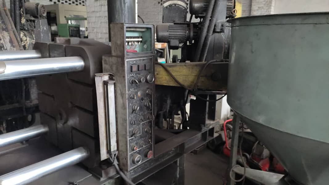 Toyo Aluminium Di-Casting 125 Ton Japanese Injection Moulding 5