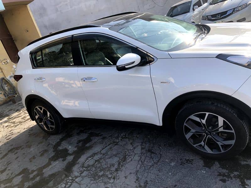 KIA Sportage 2021 cell no 03217115295 1