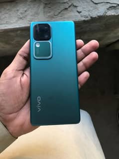 Vivo V30 5g in Good Condition with 5 Month Warranty