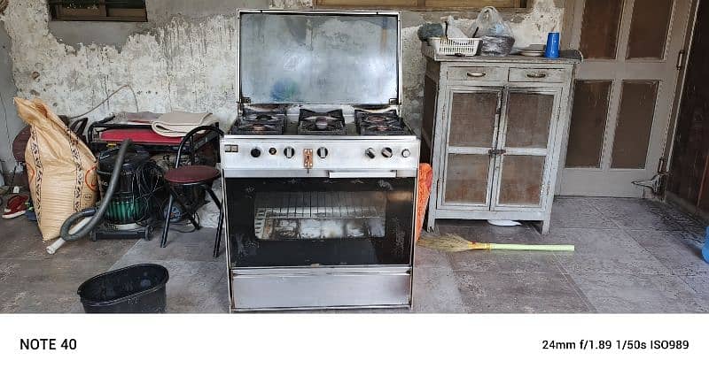 Stove for kitchen with oven 1