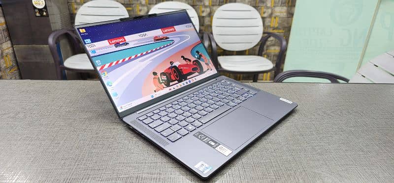 Lenovo Yoga Pro 7i Core i7 13th Gen i7-13700H 8