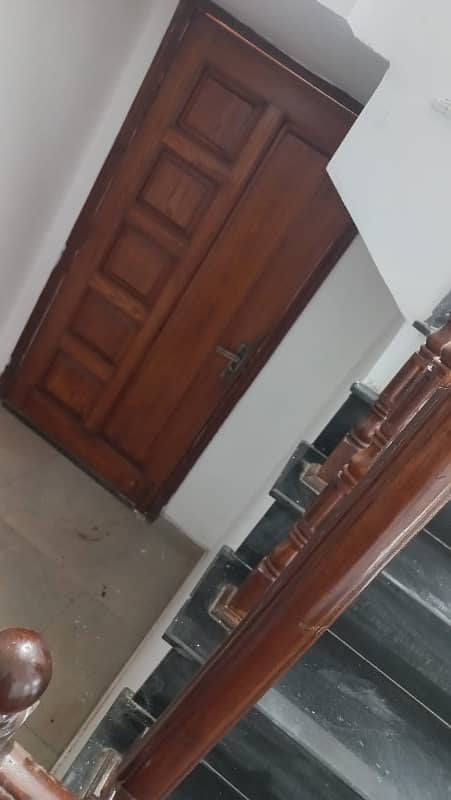 10 MARLA LIKE A BRAND NEW LUXURY CONDITION EXCELLENT UPPER PORTION HOUSE FOR RENT IN TAKBEER BLOCK BAHRIA TOWN LAHORE 1