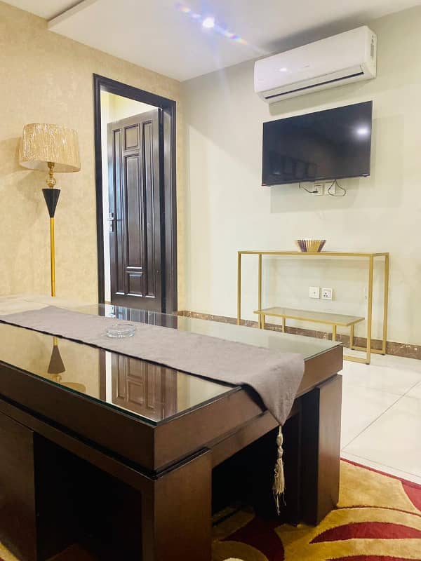 Luxury Furnished Flat Available on Daily Basis Rent 4