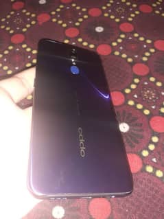 oppo F11 8/256 GB exchange posible!