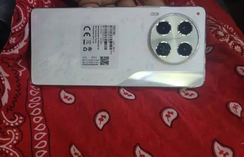 Tecno camon 30 12 256 10 by 10 condition 0