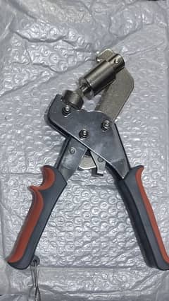 eylet and plastic snap pliers