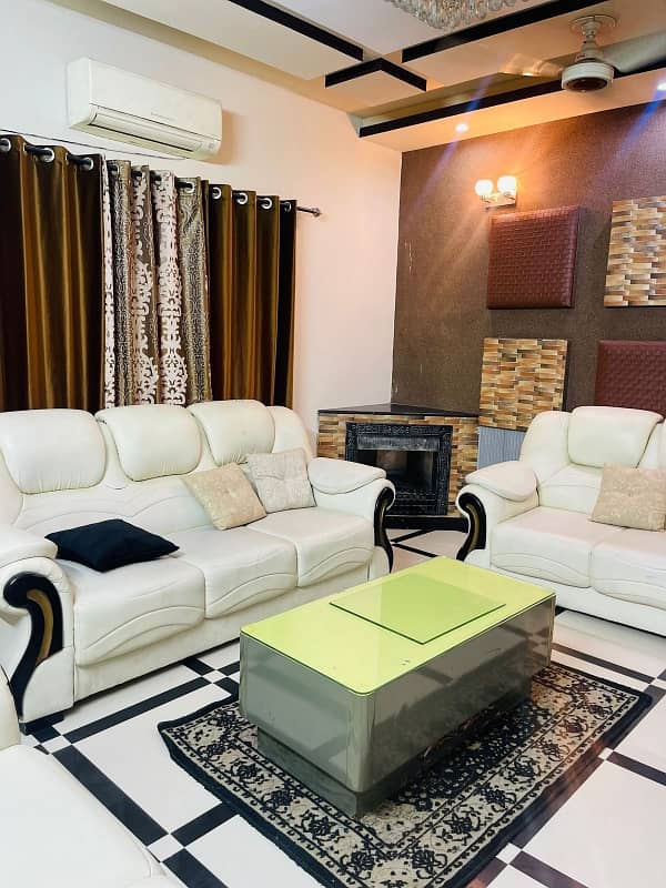 A Beautiful Luxury Ideal Location Fully Furnished 10 Marla House Available For Rent With Gas 7