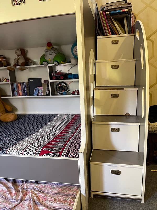 bunk bed / bunker bed for 3 persons ( without mattresses ) 4