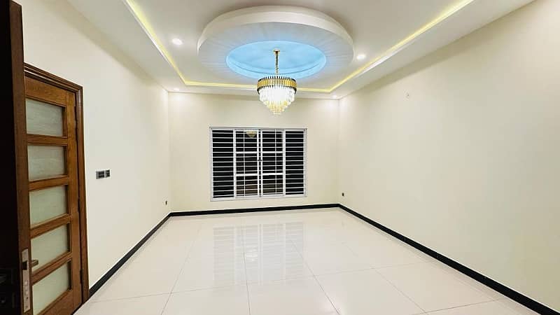 4 Kanal Banglo For Sale At A Block Satellite Town 3