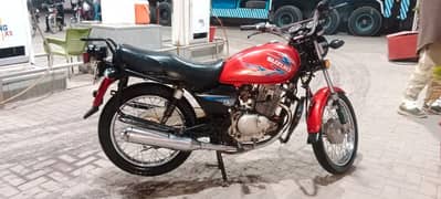 Suzuki GS 150 Model 2014[TOTAL GENIUN]