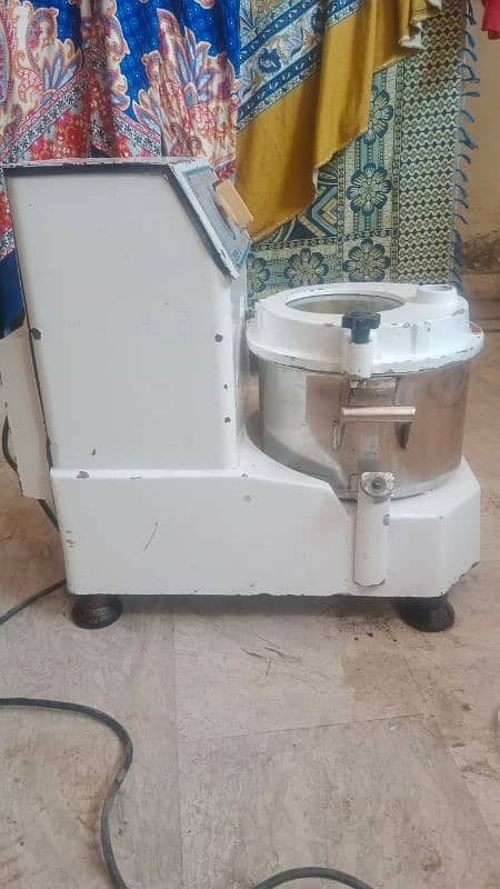 masala machine grinding blender 4