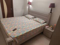 bed with 2 side table only 5 months used