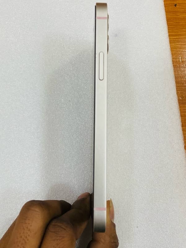 iphone 12 white colour 2