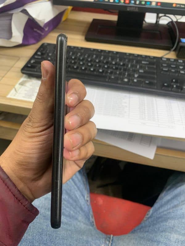 Google Pixel 4a 5G (Official) 8