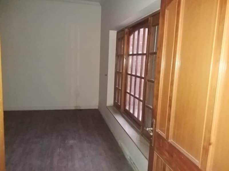 1 Kanal Beautiful Upper Portion Available For Rent in DHA Phase 1,Block L, Lahore Cantt. 0