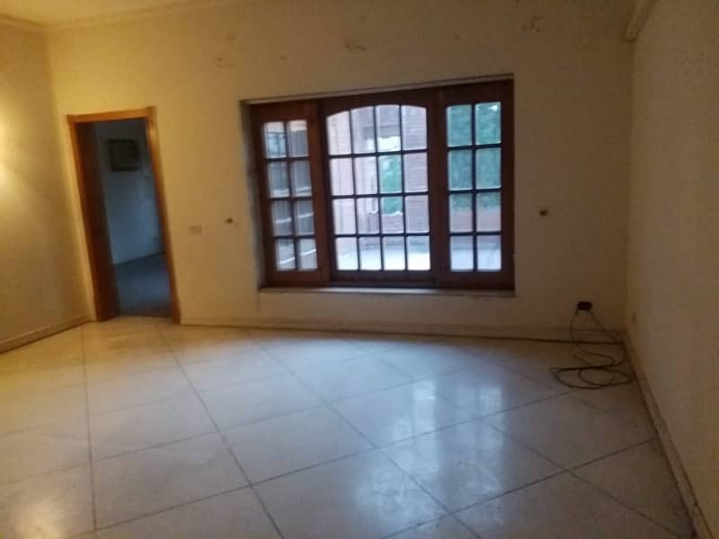 1 Kanal Beautiful Upper Portion Available For Rent in DHA Phase 1,Block L, Lahore Cantt. 4