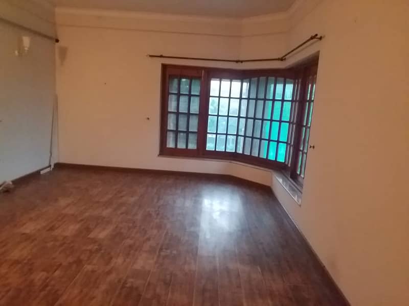 1 Kanal Beautiful Upper Portion Available For Rent in DHA Phase 1,Block L, Lahore Cantt. 5