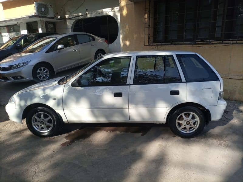 Suzuki Cultus 2016 1