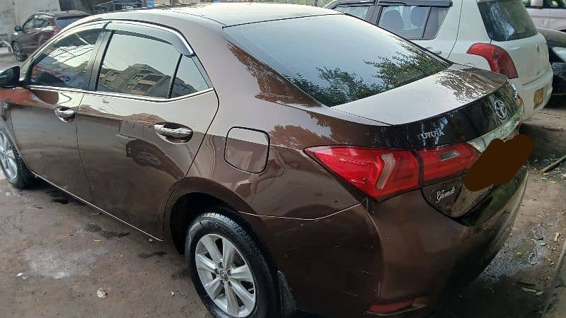 Toyota Altis Grande 2015 4