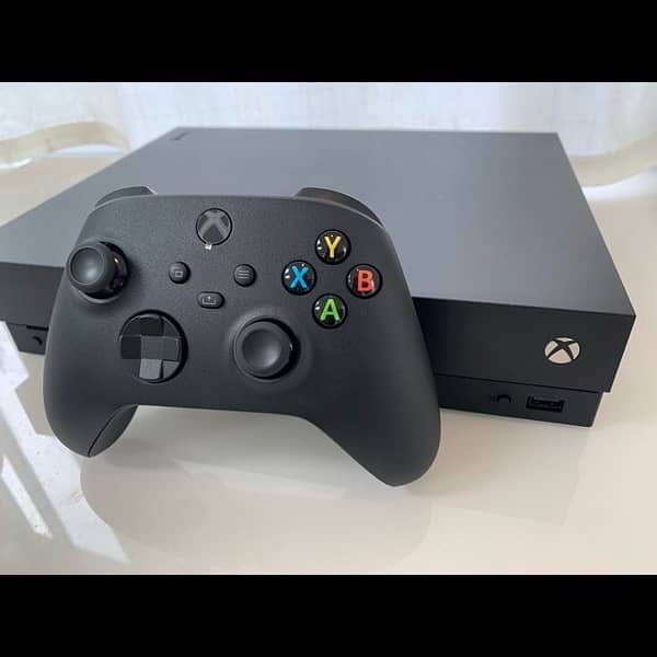 Xbox one with 2 controllers 0