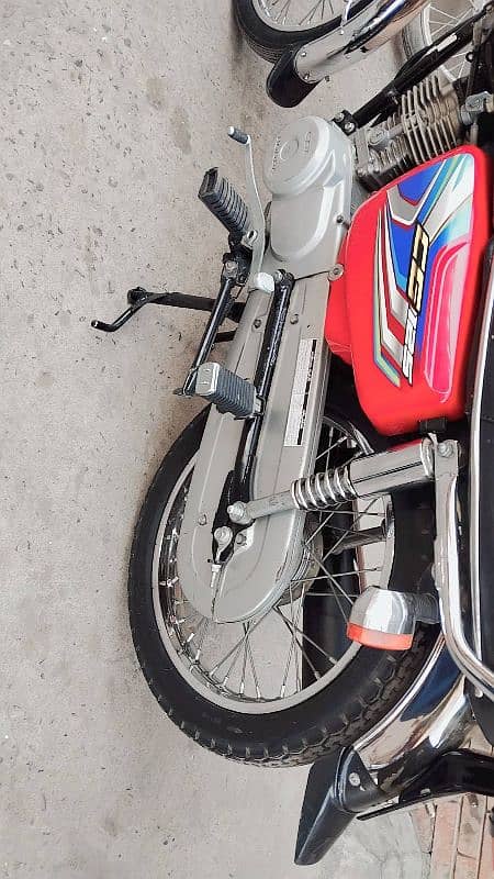 Honda 125 2022 4