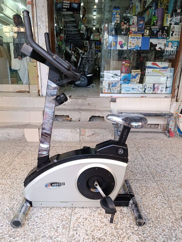 Fully Commercial Upright Bike With Big seat Adjustable resistance 2