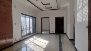 House Spread Over 8 Marla In Bilal Town Available